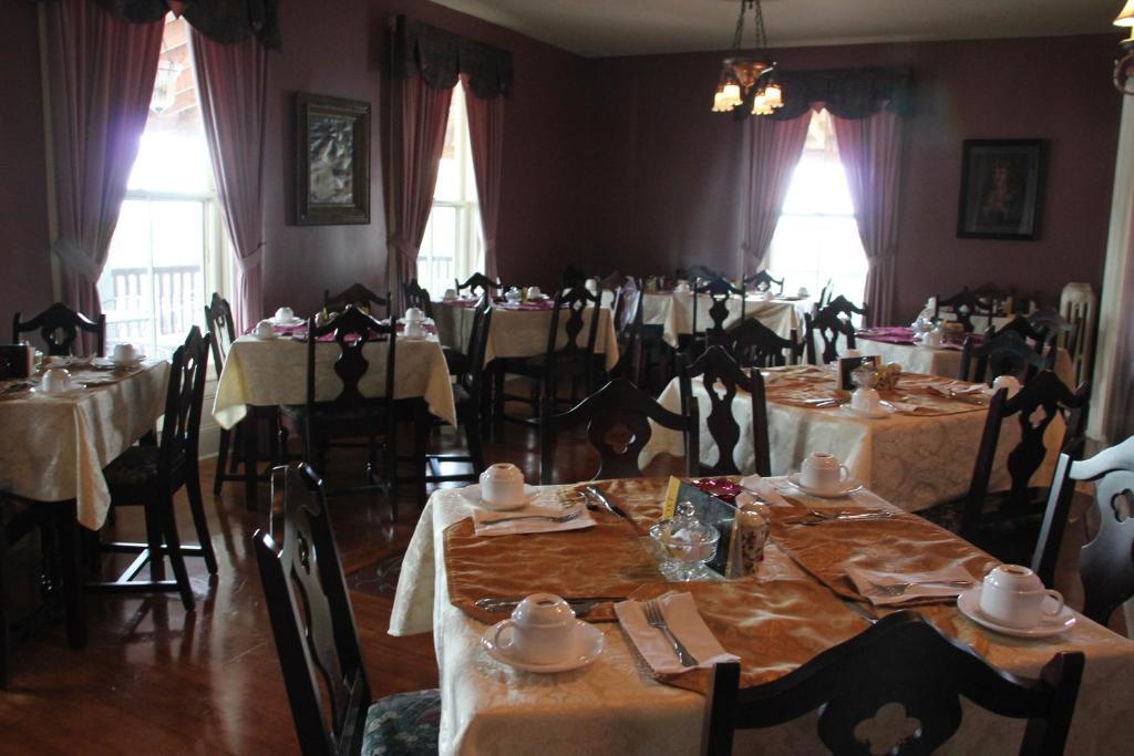 Lynwood Inn บัดเดค ภายนอก รูปภาพ