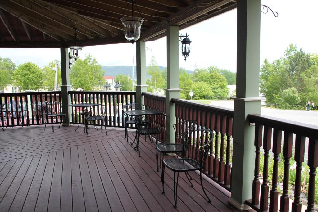 Lynwood Inn บัดเดค ภายนอก รูปภาพ